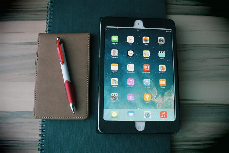 ipad, tablet, notebook, office, home office, computer, handheld, portable, touch screen, ipad, ipad, ipad, ipad, ipad, tablet, tablet